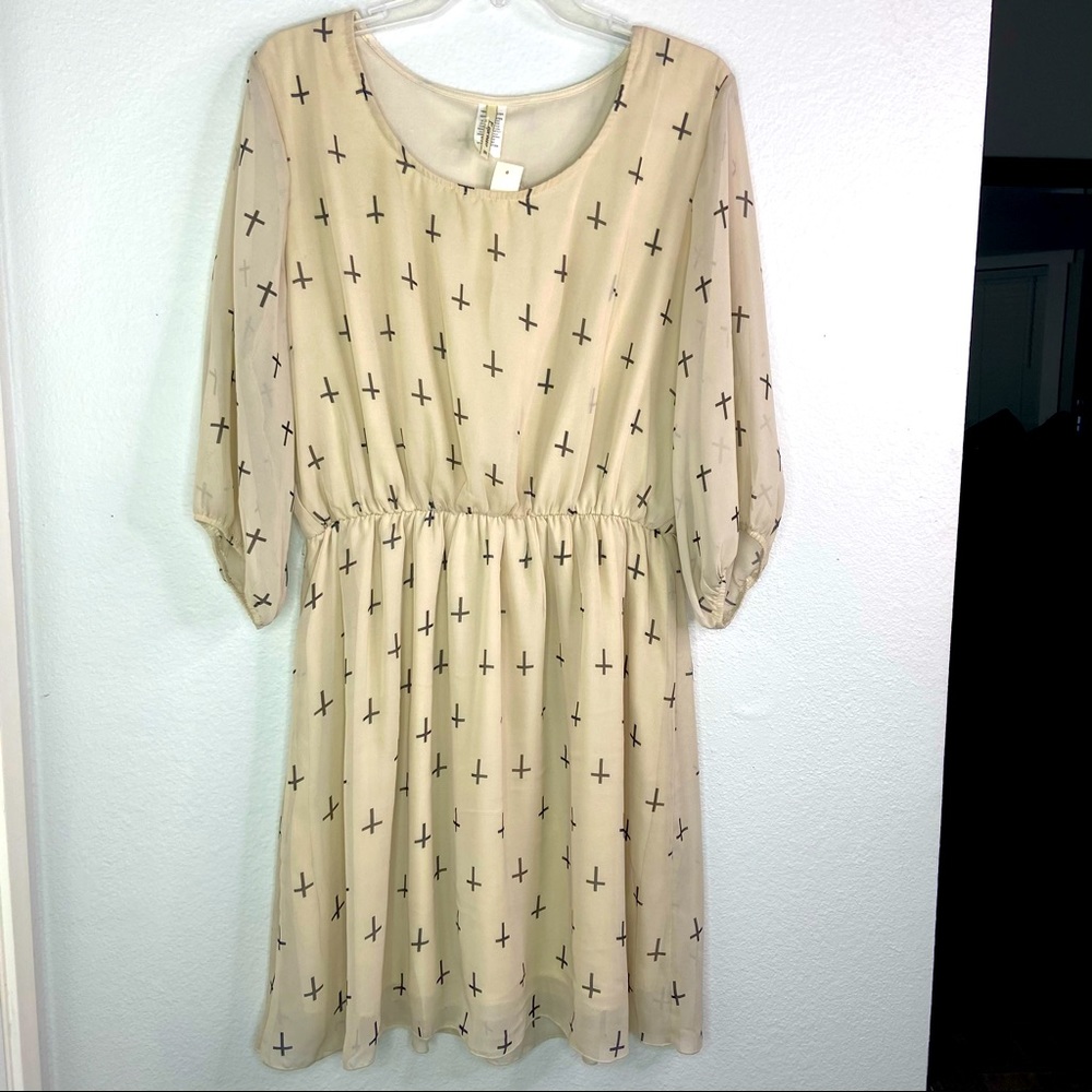Cross Crosses Print Chiffon Dress 2X Cinched cream
